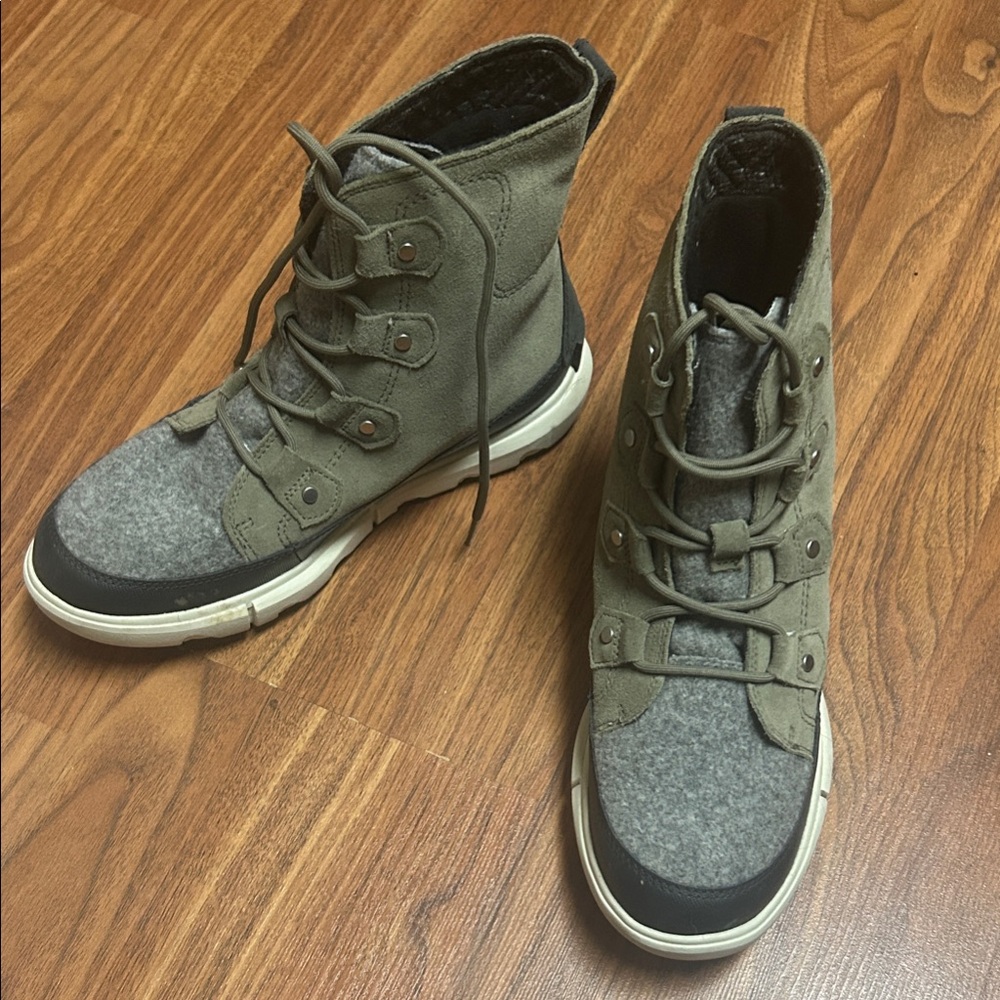 Sorel Women's Explorer Winter Boots